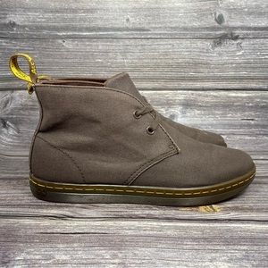 Dr. Martens Mayport Women’s Size 9 Brown Lace-Up Boots